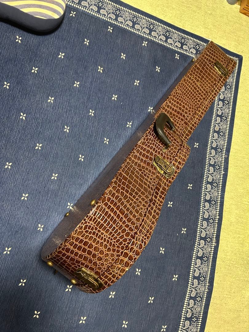 ワニ革柄 ハードケース J-45 J-50 送料込み - メルカリ