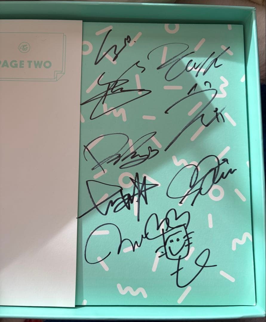 TWICE PAGETWO 直筆サイン入り - メルカリ