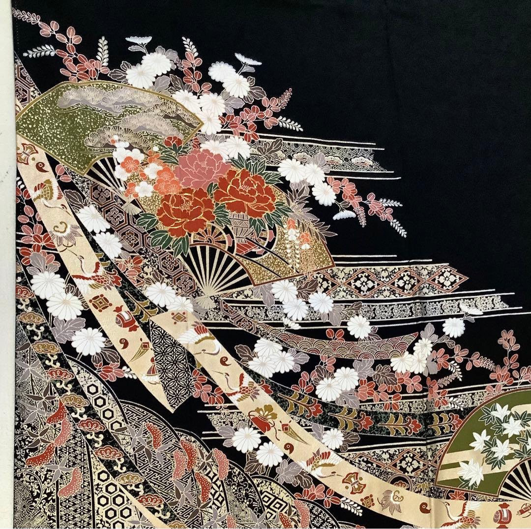 正絹黒留袖 駒刺繍 扇面花車文 金彩 ⑥( 訪問着、紬、袋帯なども出品