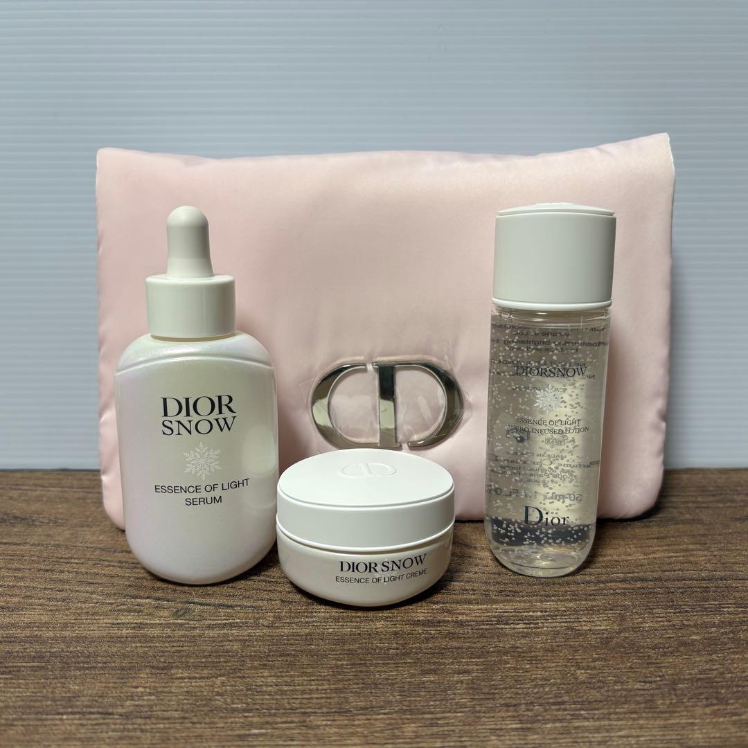 Diorスノーエッセンスオブライトセラム50mlおまけ付き DIOR】 ディオール スノー エッセンス オブ ライト セラム (薬用美容液