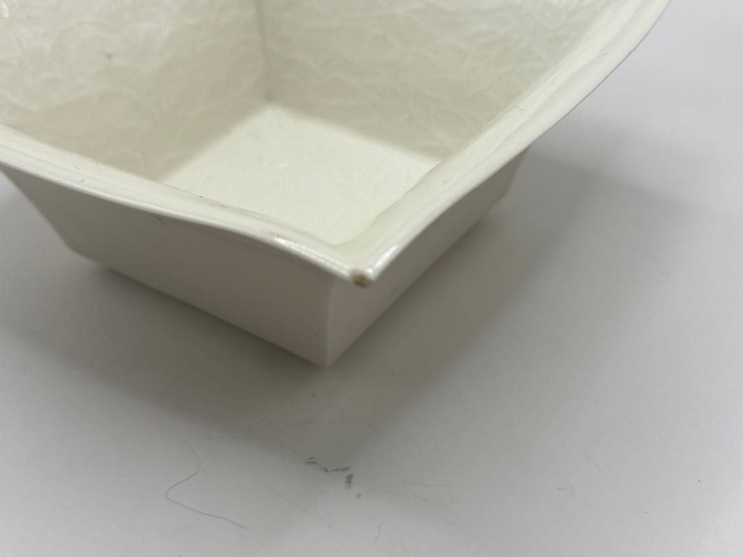 時代 白磁 魚紋角鉢 送料込み260120 - メルカリ