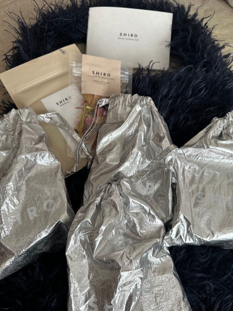 オンライン完売！SHIRO アドベントカレンダー2025 アドベントカレンダー 2025 | SHIROオフィシャルサイト