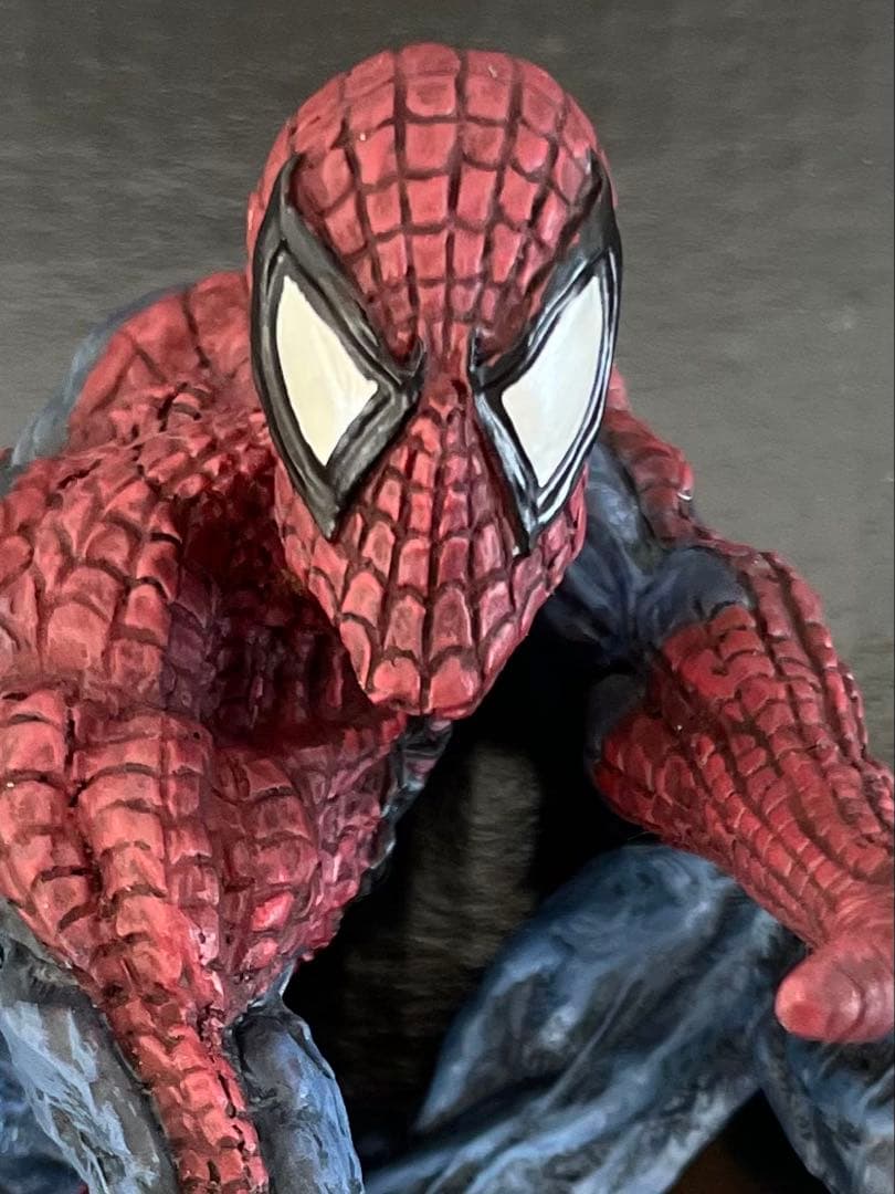 スパイダーマン VS ヴェノム スタチュー 岩倉圭二 原型 - メルカリ