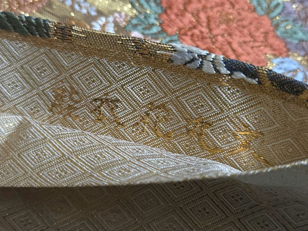 B5◇着物くつろぎ 唐織 能衣花丸文 金糸 牡丹 六通 正絹 フォーマルな