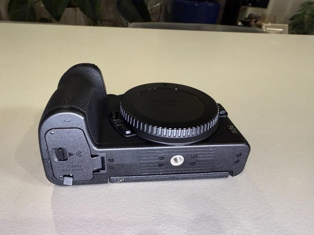 Nikon z30 ボディ ほぼ新品 配属品多数