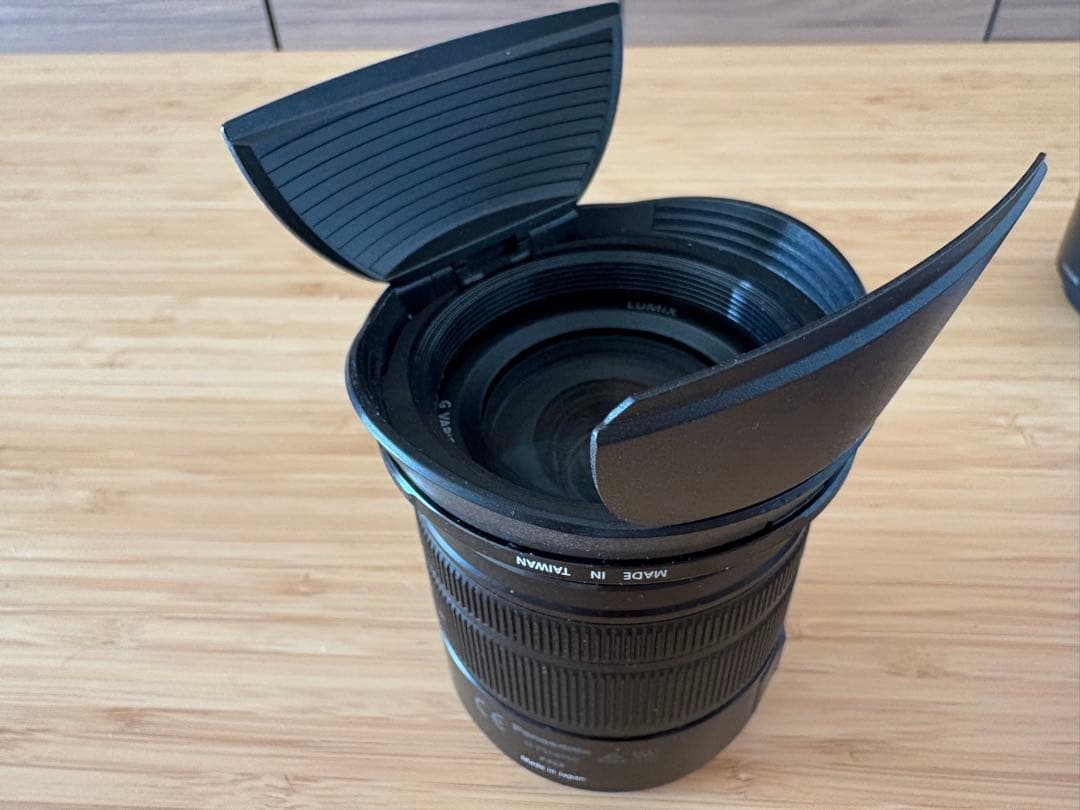 LUMIX14-140mm f3.5-5.6 ズームレン★美品難有★フード2種付