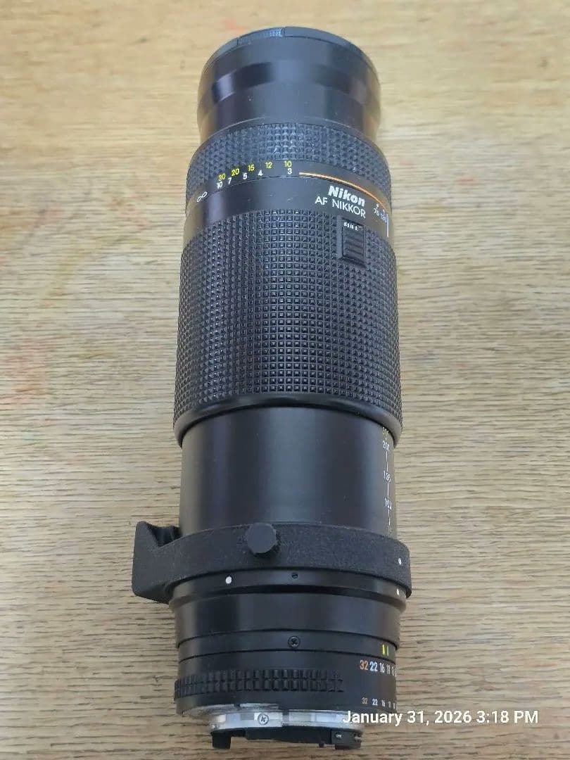 Nikon 75-300mm f/4.5-5.6 ズームレンズ