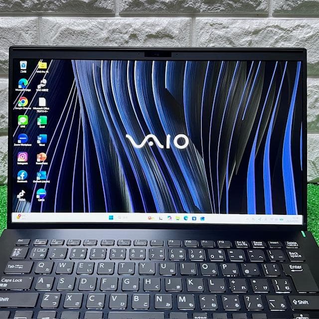 《優良品》第10世代Corei7/ SSD1TB/ RAM32GB/ VAIO