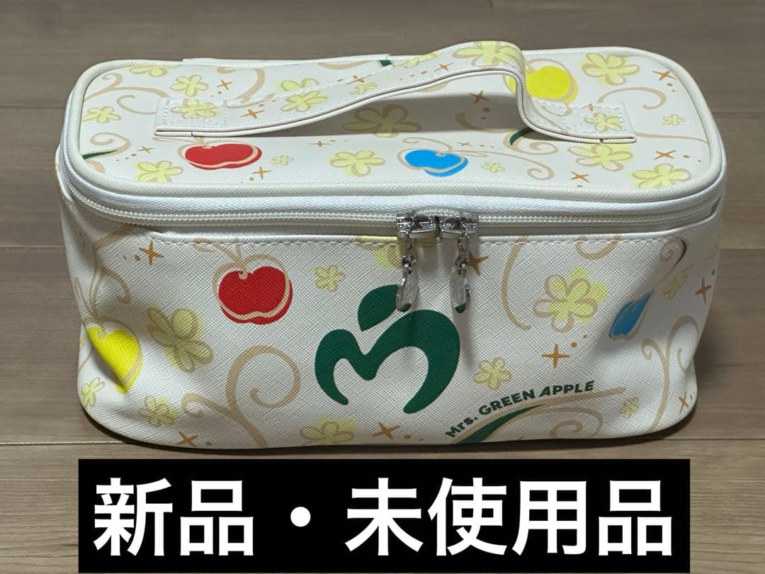 Mrs.GREEN APPLEポーチ - メルカリ