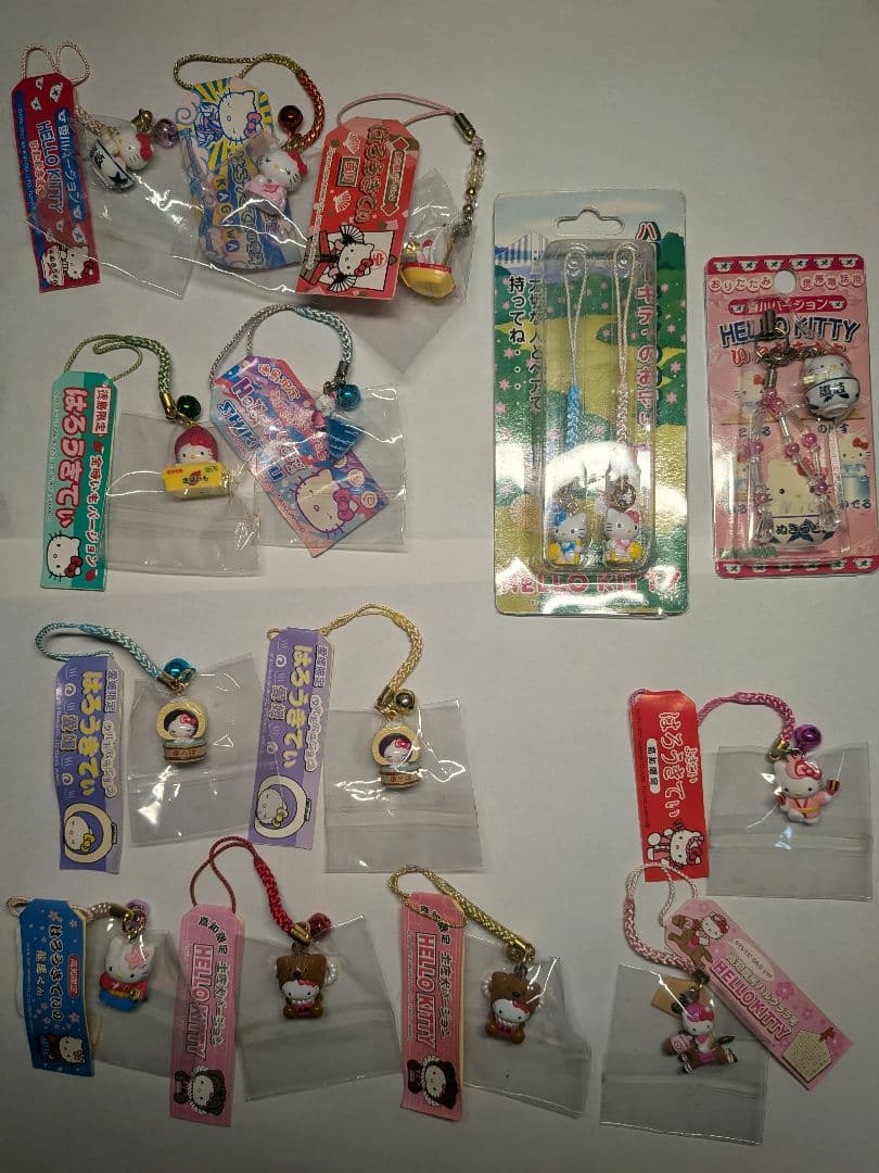 ご当地キティ四国 根付け等 14個セット - メルカリ