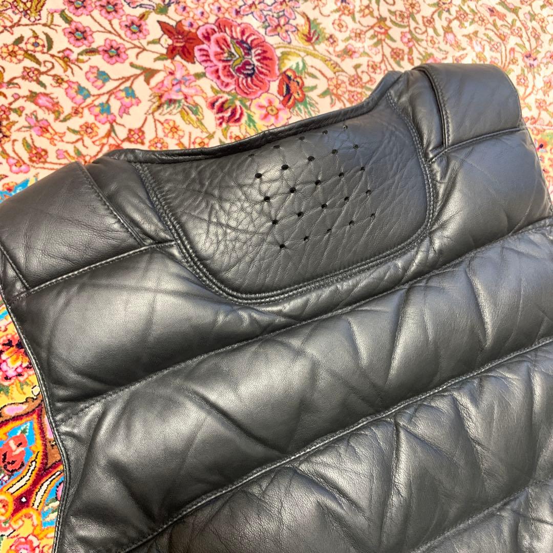 未使用に近い 極希少品STAMPDPUMA ラムレザー ダウンベスト ブラック