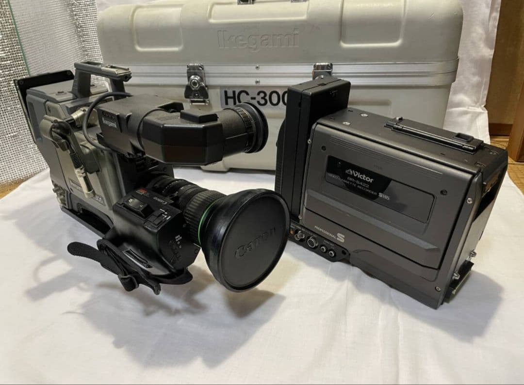 池上通信機 カメラHC-300・ビクターBR-S422ドッカブルセット【中古品