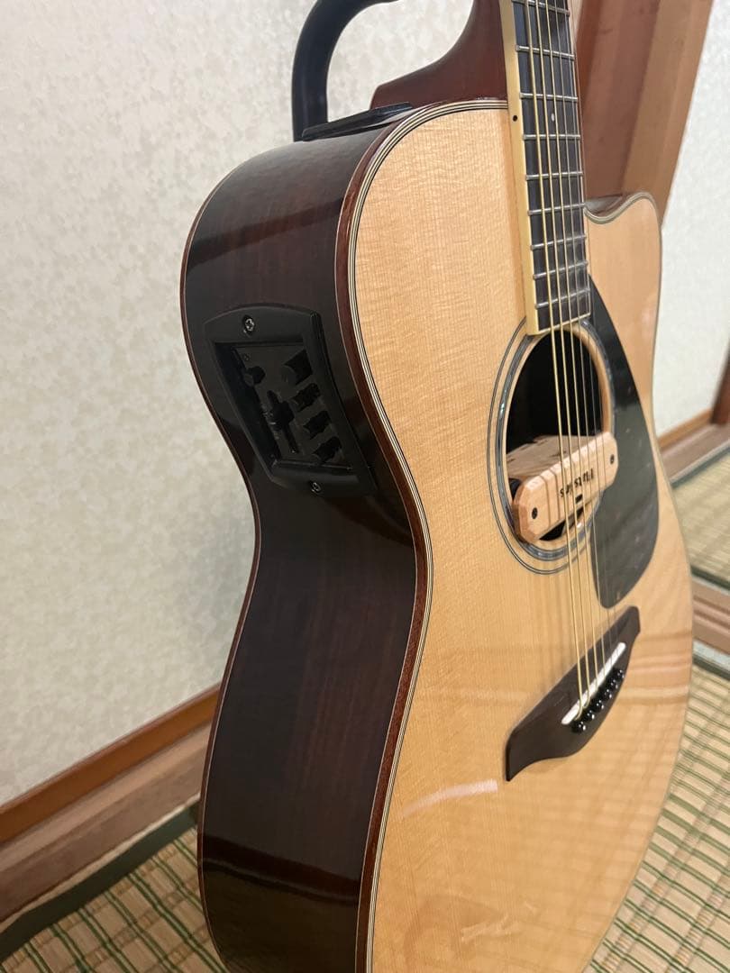 Yamaha fsx エレキ アコースティック ギター カッタウェイ