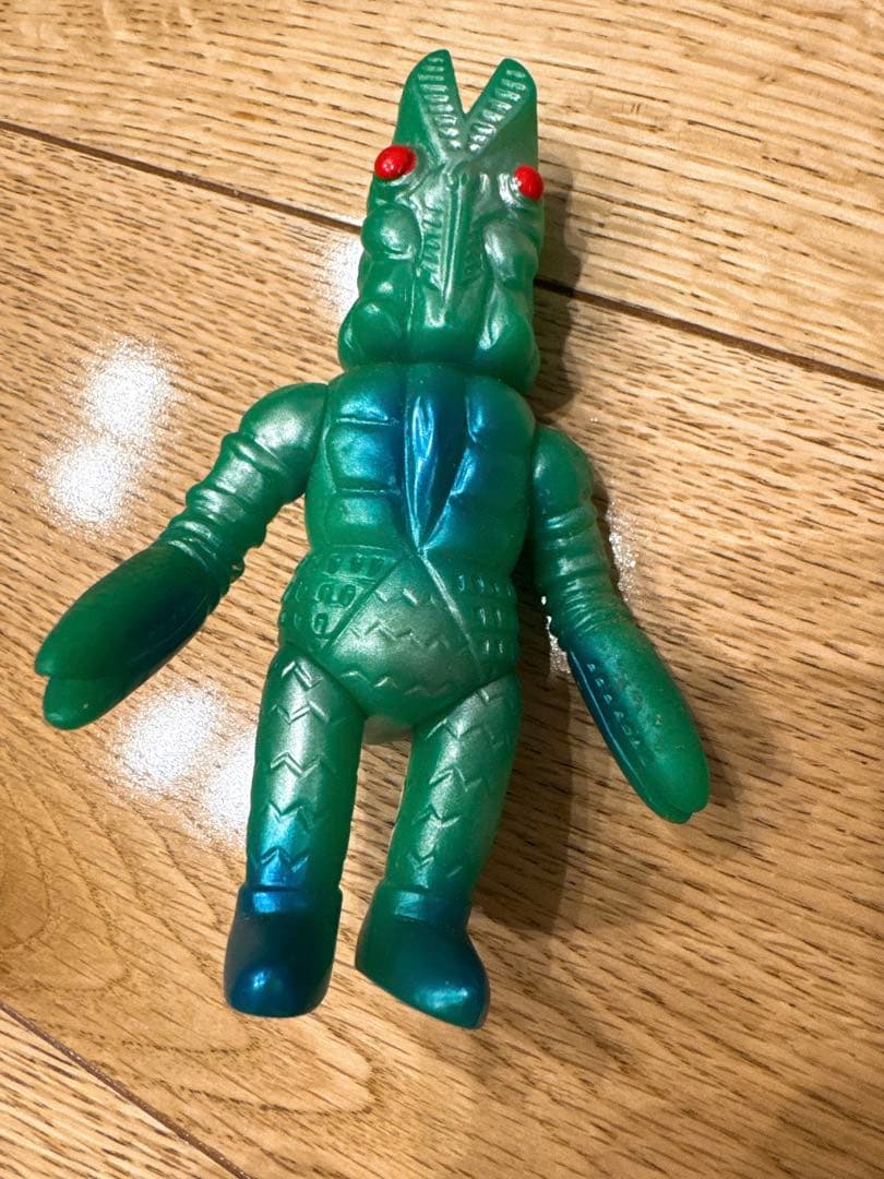 美品❤︎ぶたのはな 初代バルタン星人 緑成型/青/シルバー塗装の通販は