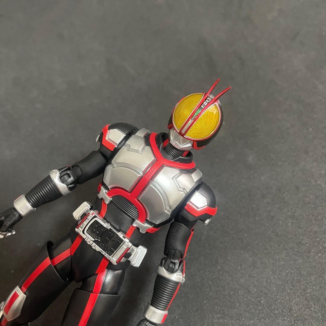 S.H.Figuarts 真骨彫製法 仮面ライダーファイズ 555