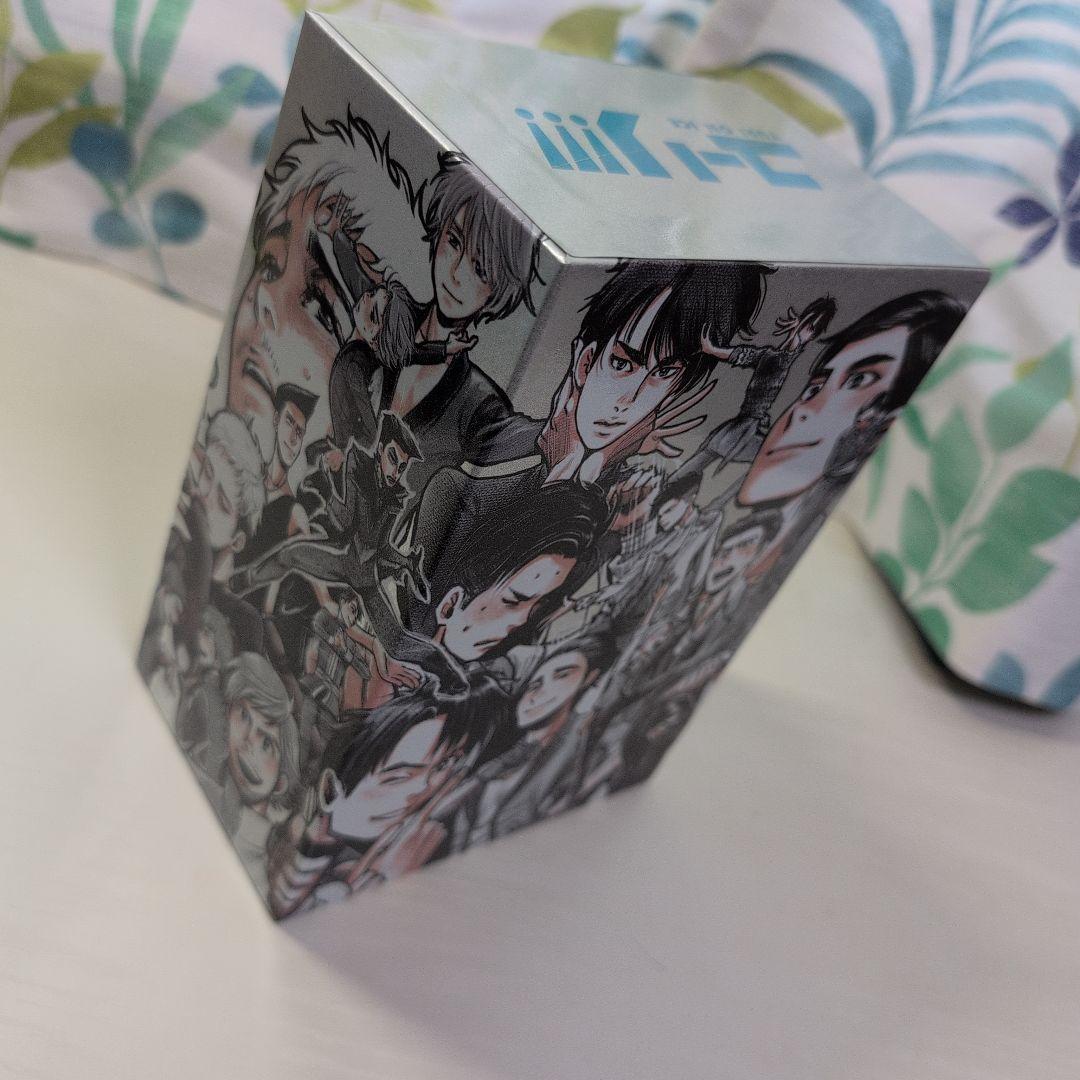 YURI!!! on ICE DVDセット 全6巻 特製ボックス付き　他グッズ付 Amazon.co.jp: ユーリ!!! on ICE 全6巻セット [マーケットプレイス DVD