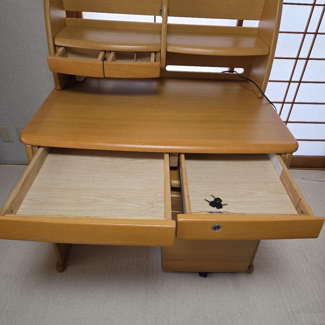 オカムラ OKAMURA 学習机 本棚1段つき - メルカリ