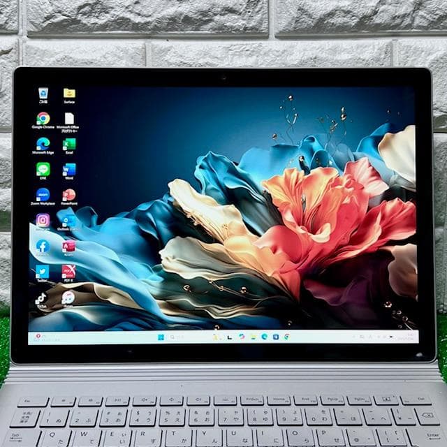 《良品》第8世代最上級ハイスペック！2in1タブレットPC！Surface