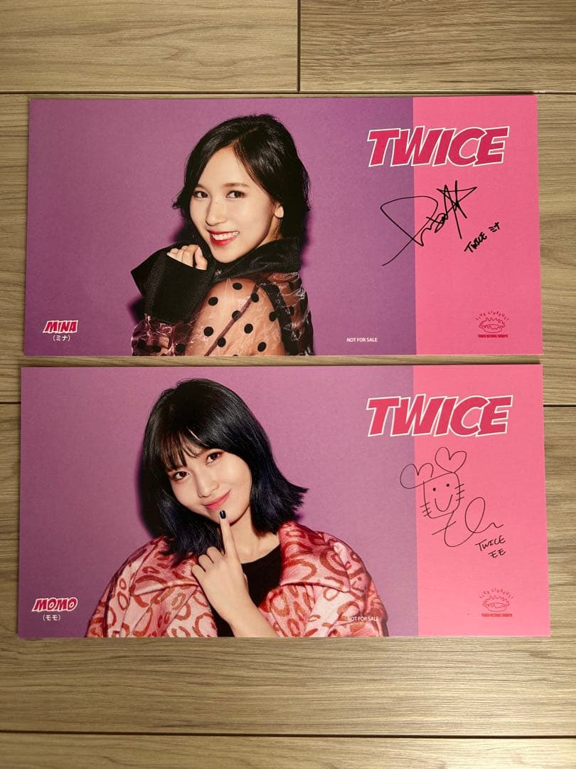 TWICE Mina Momo サイン入りカード 2枚セット12㎝×23、5㎝ - メルカリ