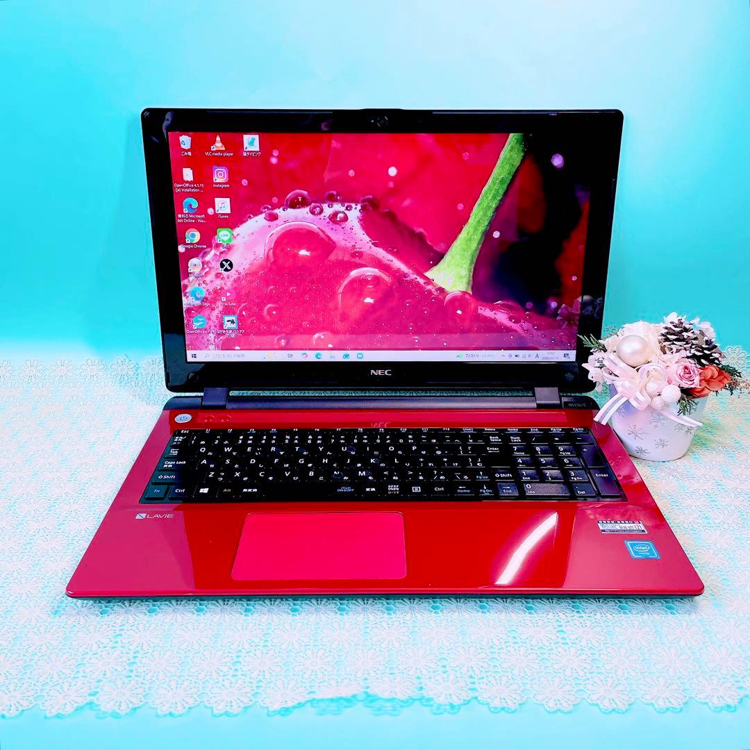 たっぷり大容量1TB✨️薄型ノートパソコン✨️おしゃれ赤❣️カメラ