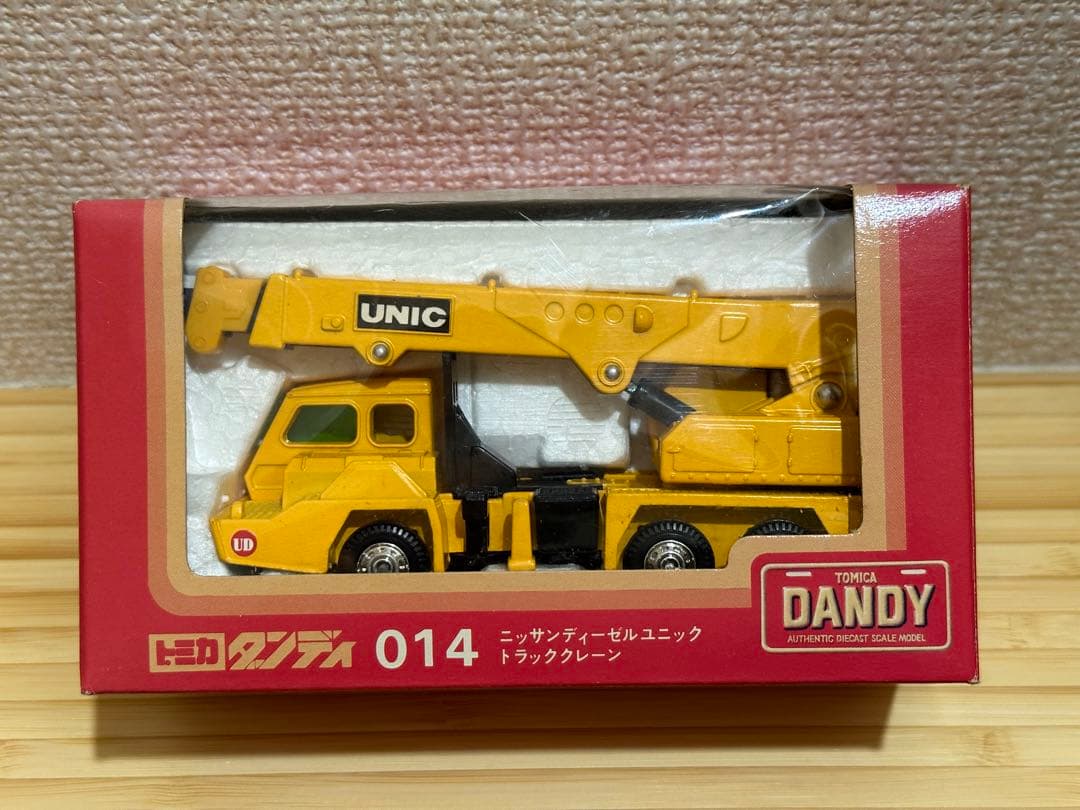トミカ ダンディ 日産ディーゼル UD ユニックトラッククレーン 日本製