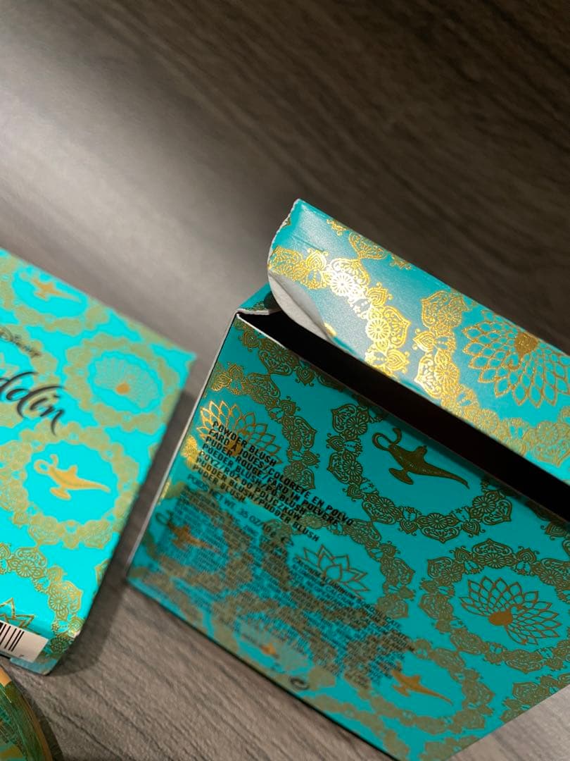 日本未発売 MAC×Aladdin フェイスパウダー - メルカリ