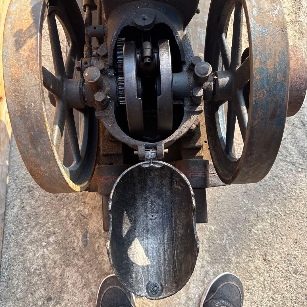 タコマ製 箱マグ レトロな古い石油発動機エンジン - メルカリ