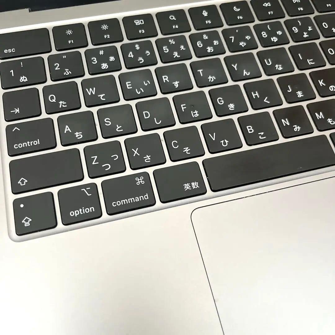 【美品】Apple MacBook Air M2 16GB 13.6inch