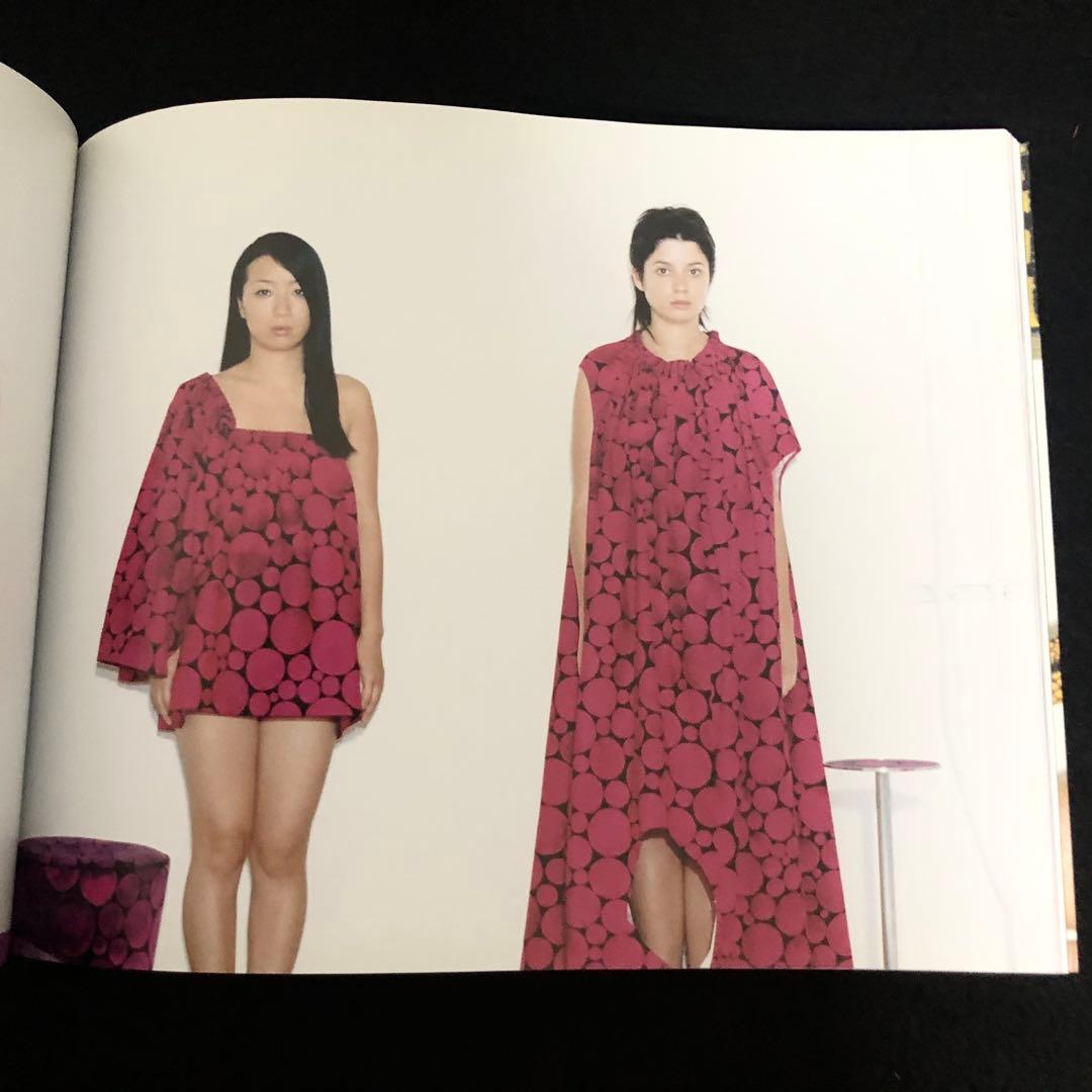 草間彌生 サイン入】Yayoi Kusama Funiture by graf - メルカリ