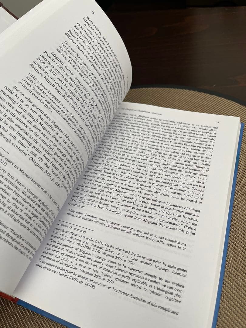 Abduction in Context Woosuk Park