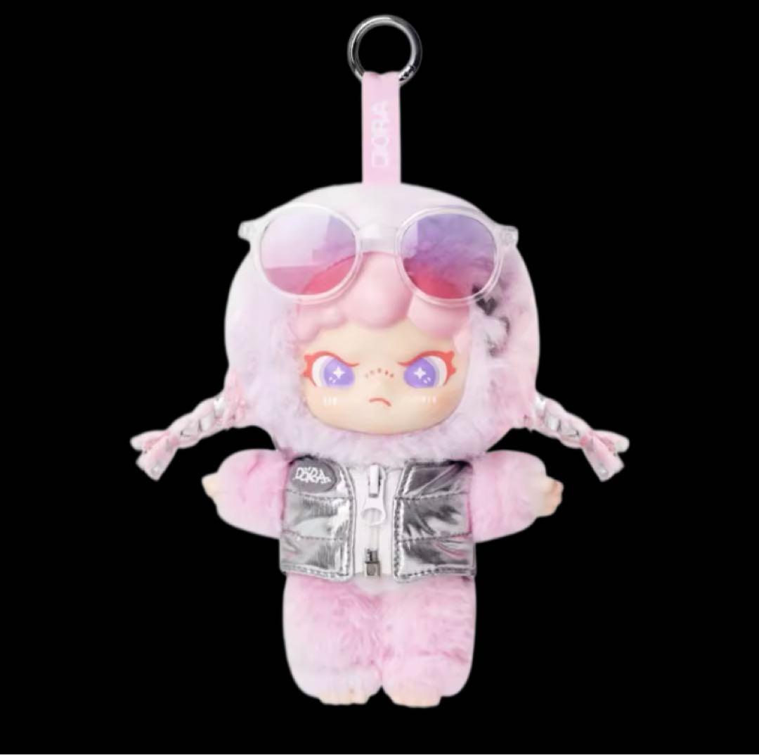 ポップマート海外限定新品‼️DORA TNTSPACE ぬいぐるみ - メルカリ