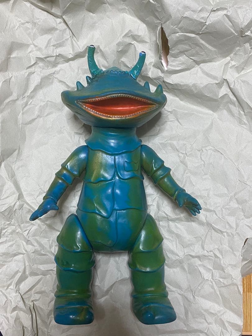 マルサン 円谷プロ カネゴン 当時物 ジャンク品 リペイントあり Yahoo!オークション - マルサン / カネゴン / 2期 / 1966/円谷/当時物/