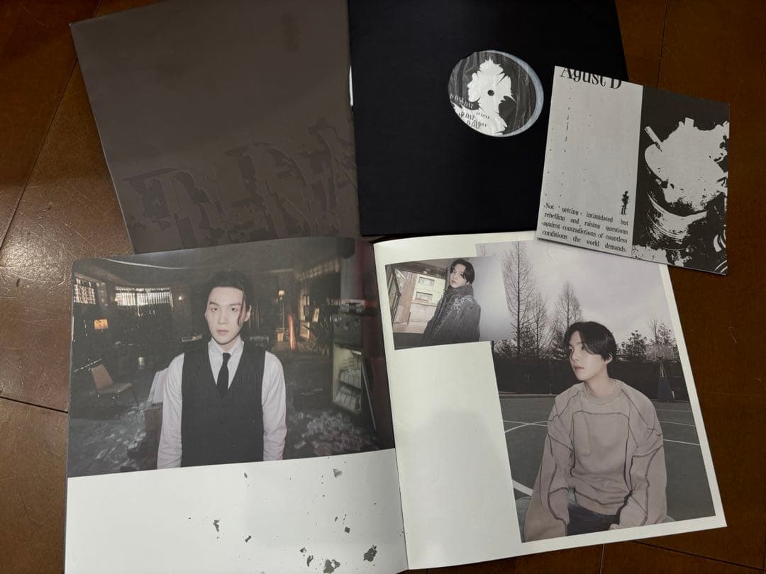 agustd ユンギ SUGA D-DAY アナログ 抜け有り - メルカリ