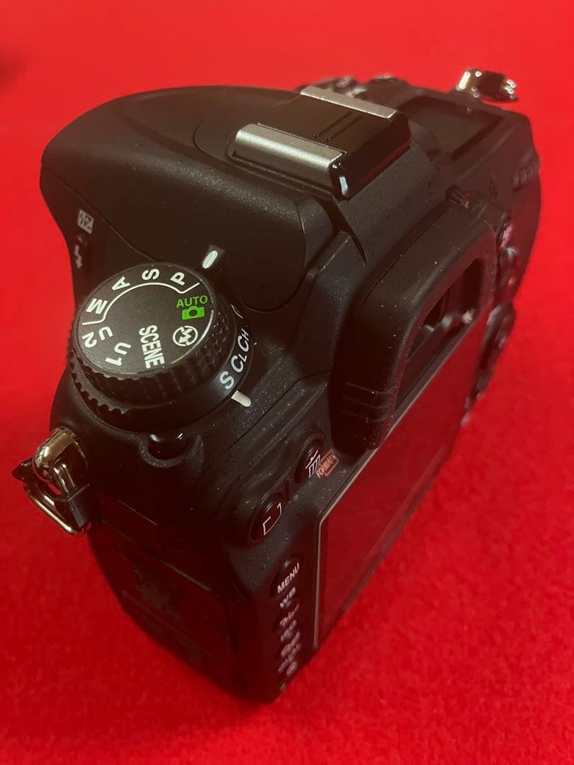 感謝大幅値下げ！　美品Ｄ7000 Ｓ数10012回 35-70mmズ-ム