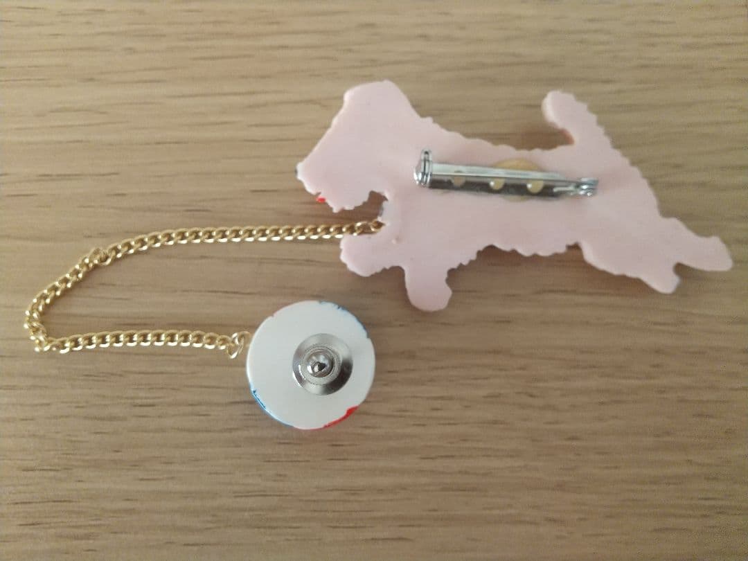 WEEKENDS ボールで遊ぶテリアブローチ ピンク ウィークエンズ 未使用品