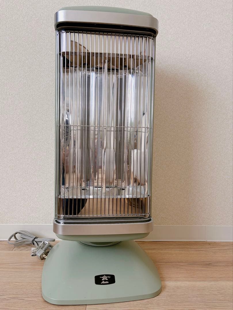 専用かっきー08さま美品Aladdin アラジン遠赤グラファイトヒーター アラジン 遠赤グラファイトヒーター 2021年製（白） 遠赤グラファイト