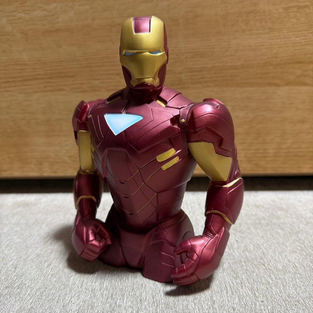 アメコミ アベンジャーズ フィギュア 貯金箱 3個セット - メルカリ