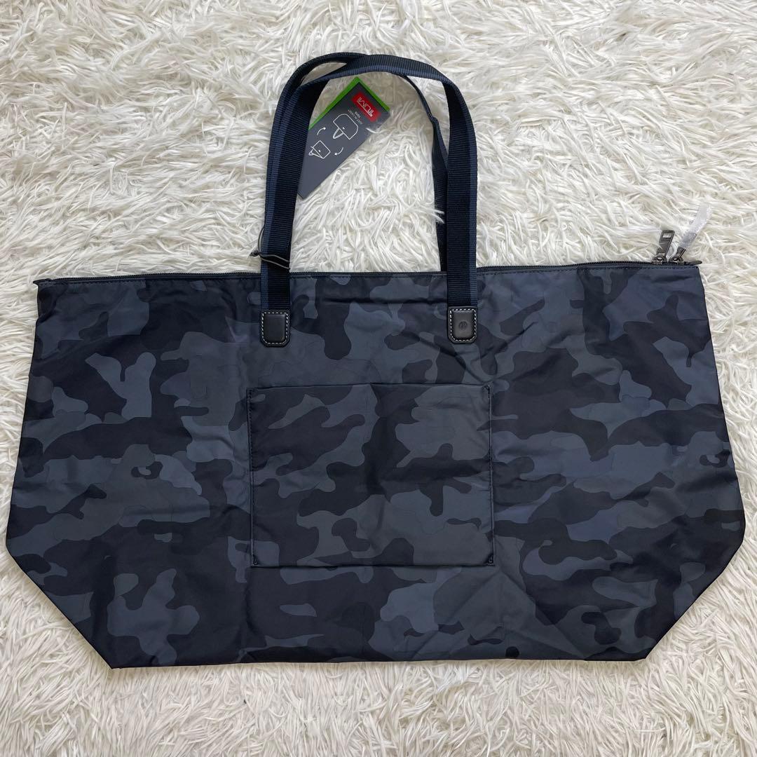 新品未使用】TUMI トゥミ カモフラージュ柄トートバッグ JAL機内販売