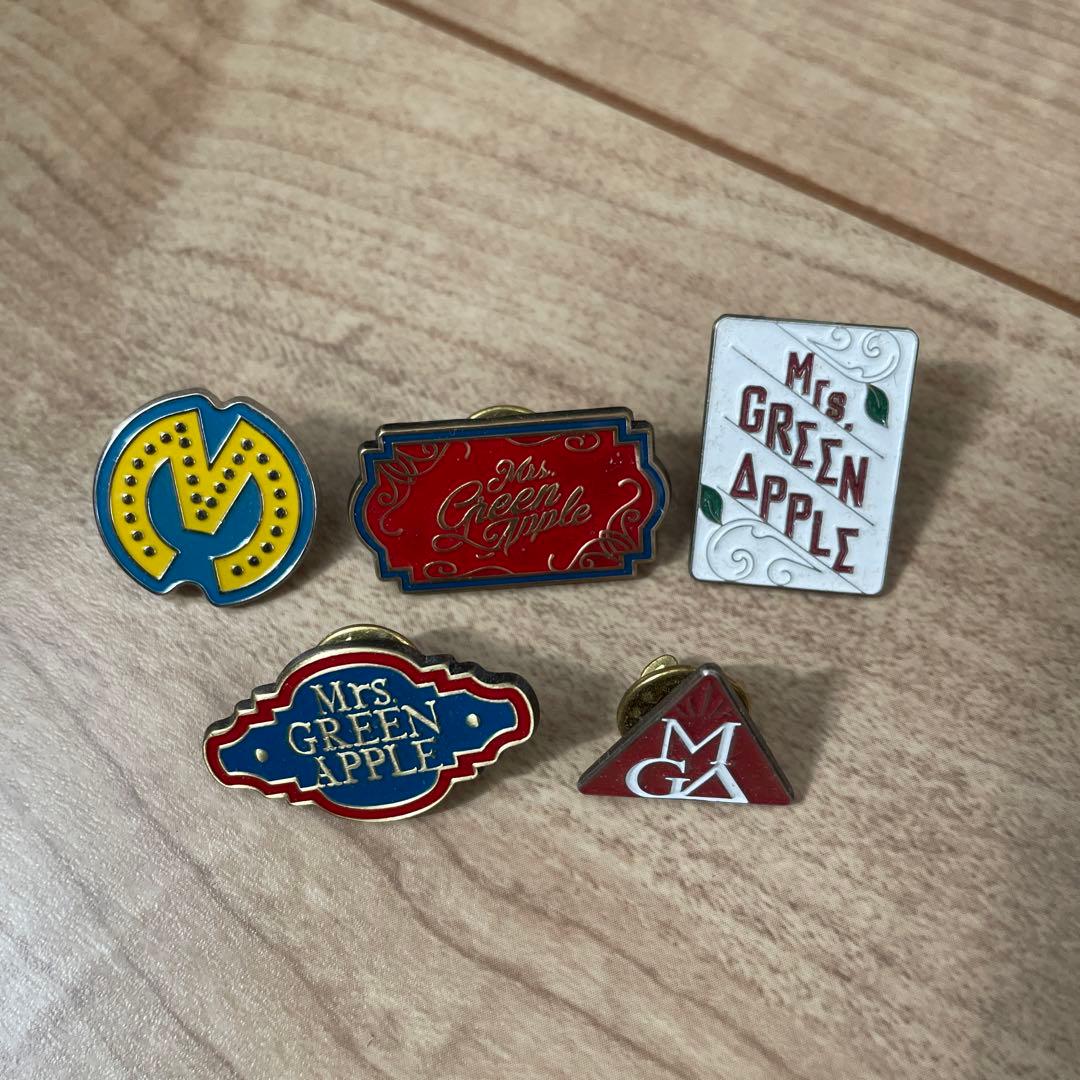 Mrs. GREEN APPLE ピンバッジ - メルカリ