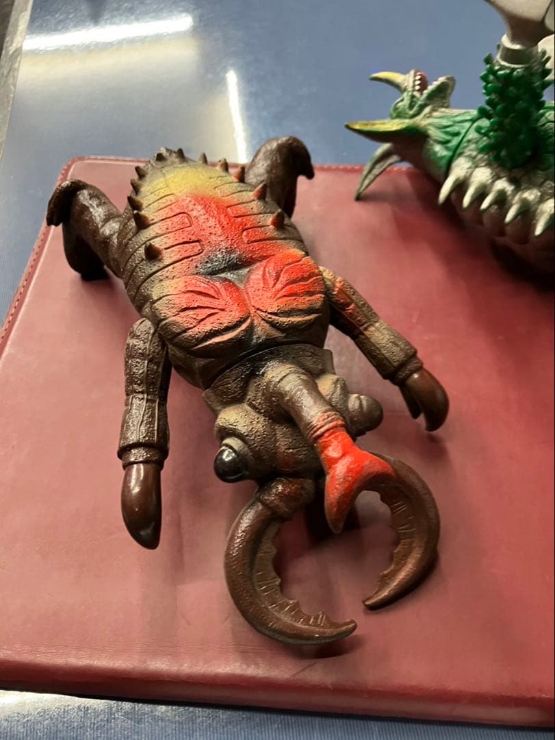 キングザウルスシリーズ ノコギリン ソフビ - メルカリ