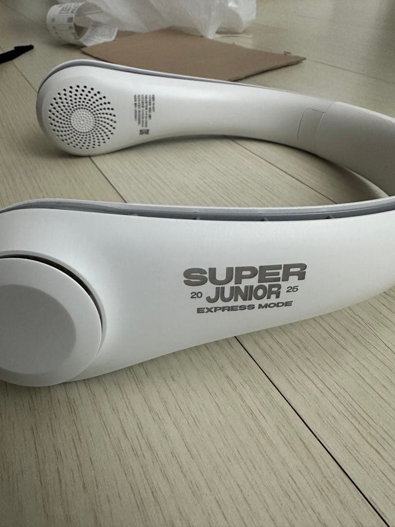 SUPER JUNIOR SBS 人気歌謡 サノク 逆応援グッズ ZlIde0.jpg