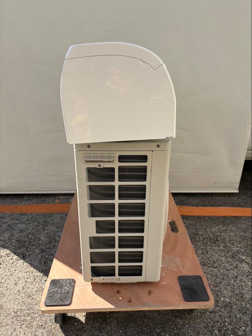 大阪府限定 エアコン ダイキン F22XTES-W 2020年6畳用 取付込み