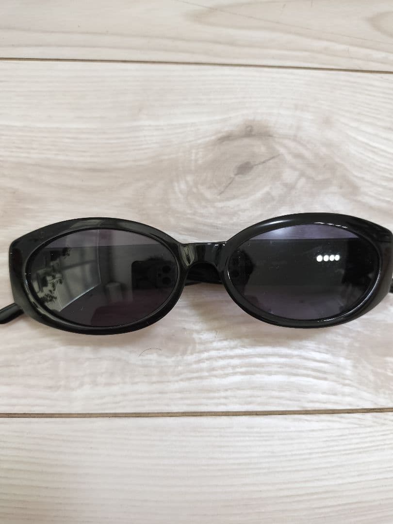 Gucci ブラック オーバル サングラス オーバルフレーム サングラス（アジアン フィット） ・ブラック