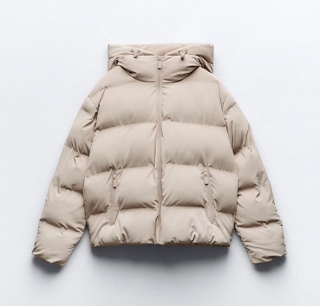 ZARA ラバーフィニッシュ パフアノラック ショート丈ダウン エクリュ