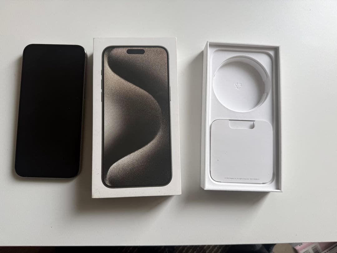 iPhone 15 Pro Max 256GB/箱付き｜美品｜ケース付 iPhone 15 Pro Max｜価格比較・SIMフリー・最新情報 - 価格.com