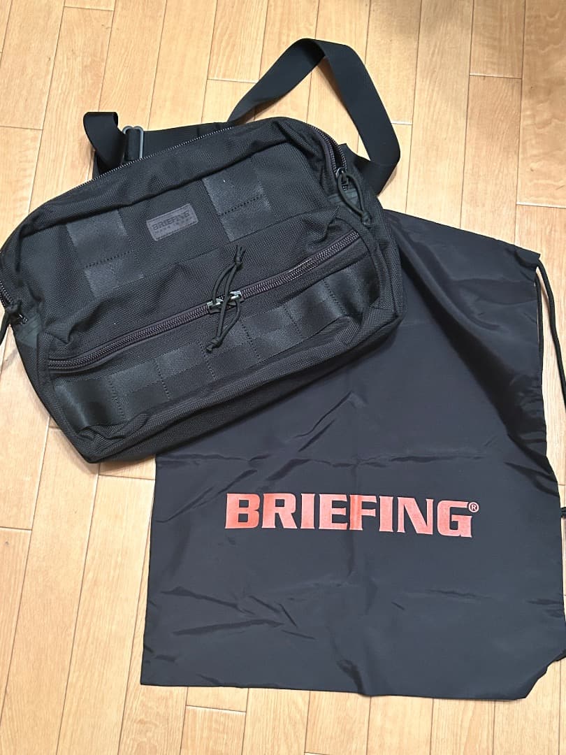 ブリーフィング DELTA SLASHER M ショルダーバッグ BRIEFING DELTA SLASHER M ブリーフィング デルタ スラッシャー エム