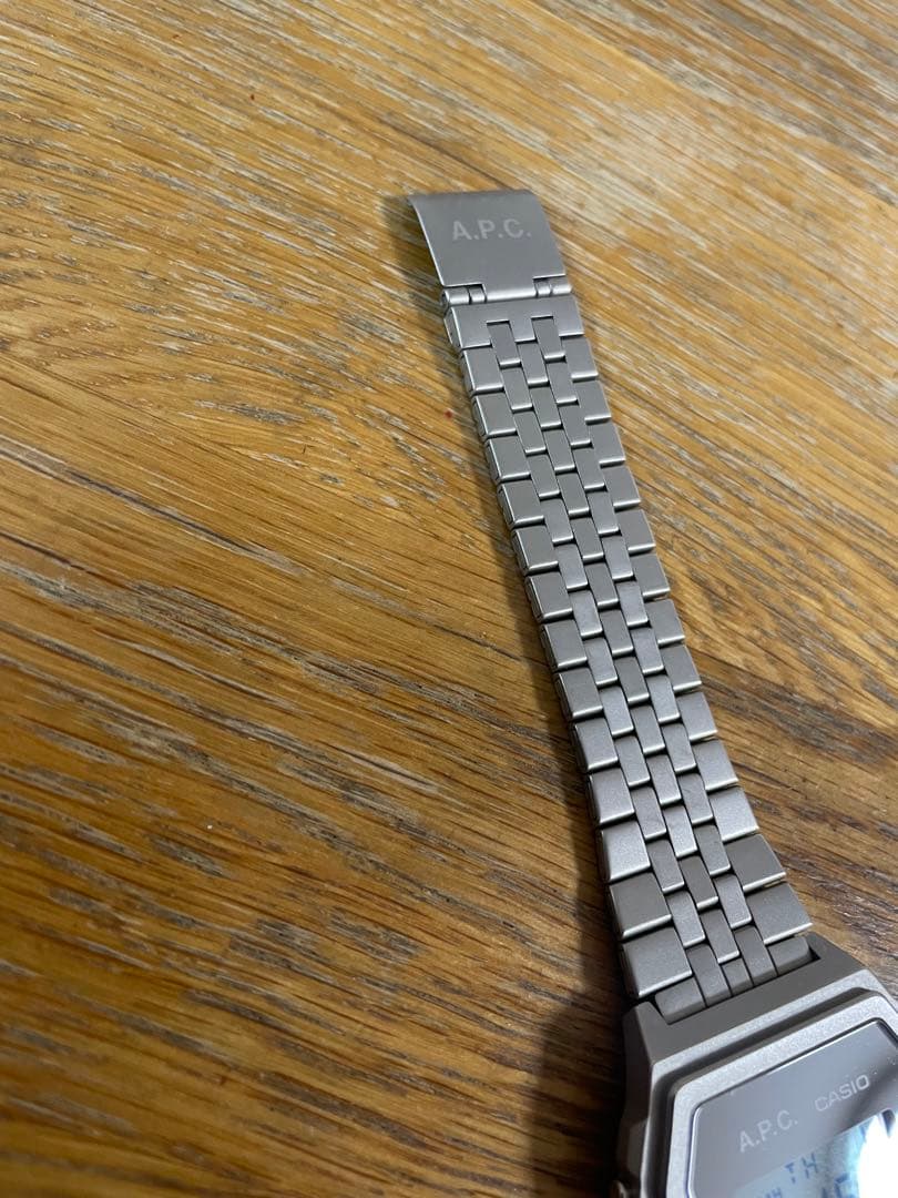 ア*リ様 レア‼️ 超美品‼️APC × CASIO A1000ACD-7JR