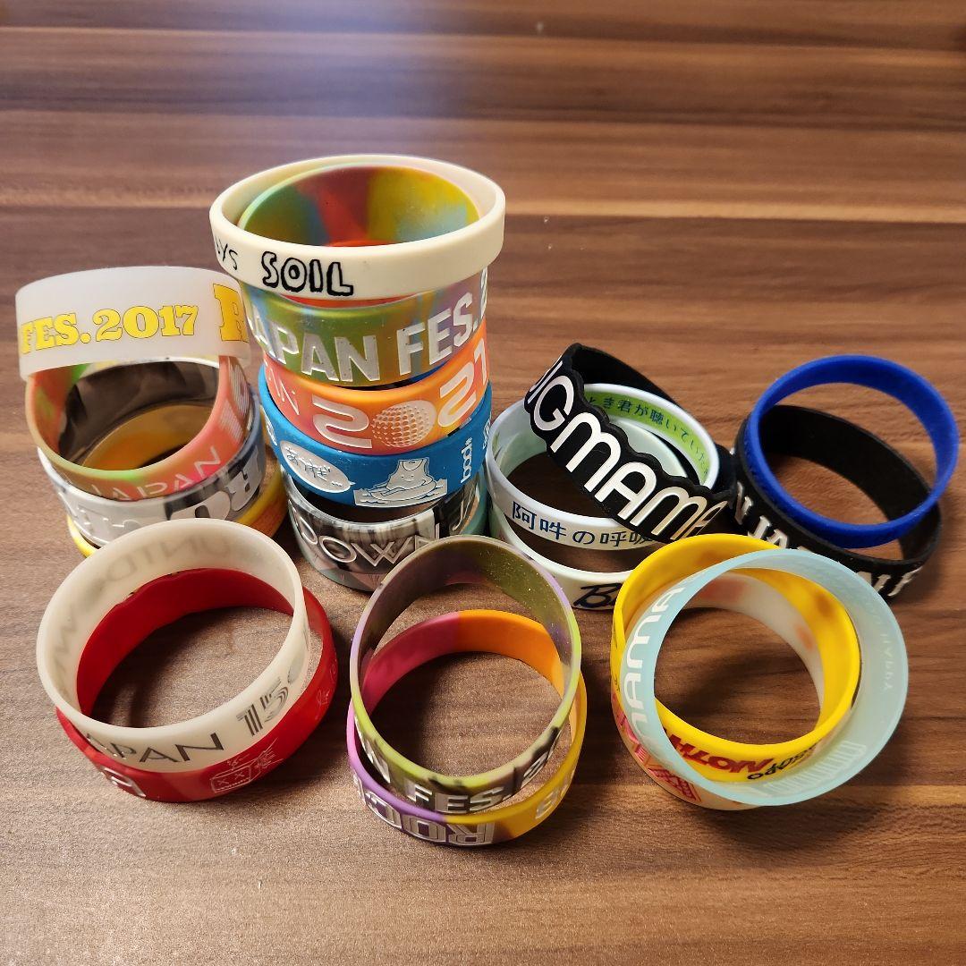 貴重】ライブグッズ ラバーバンド まとめ売り22個 - メルカリ