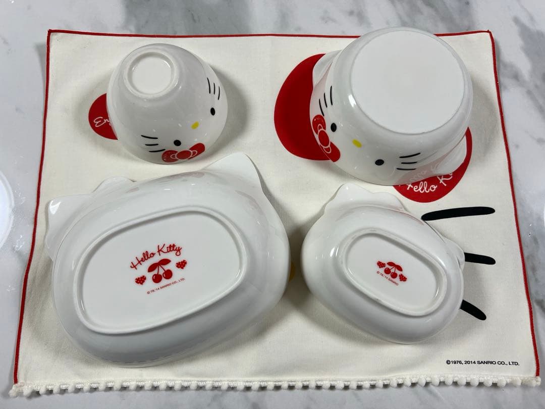 《美品》レア ハローキティ 食器セット 陶器 ランチョンマット サンリオ
