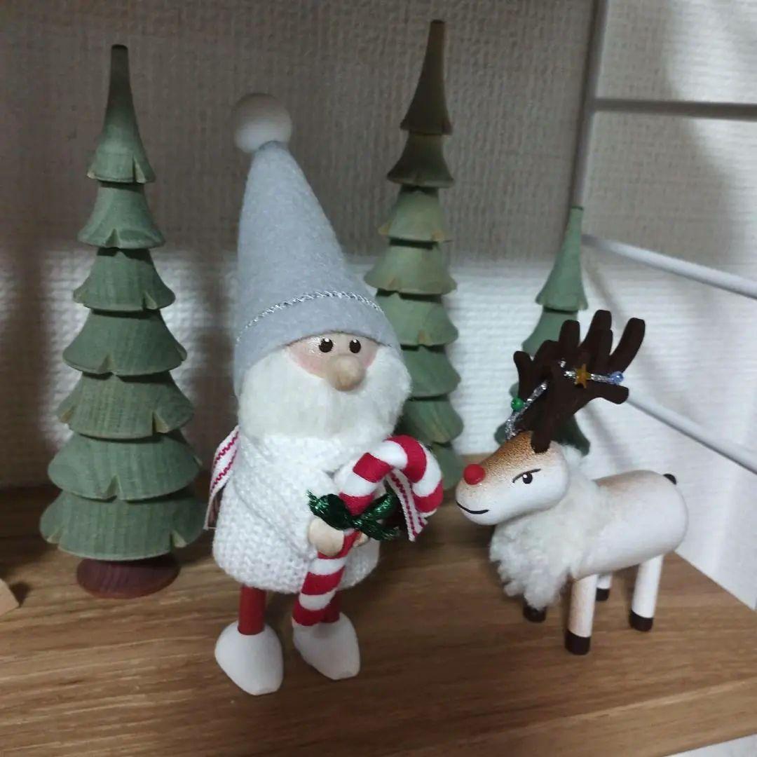 ノルディカニッセ　三越　伊勢丹　サンタクロースとトナカイの置物セット 今季完売】ノルディカニッセ ストローオーナメントを持ったサンタ Jule